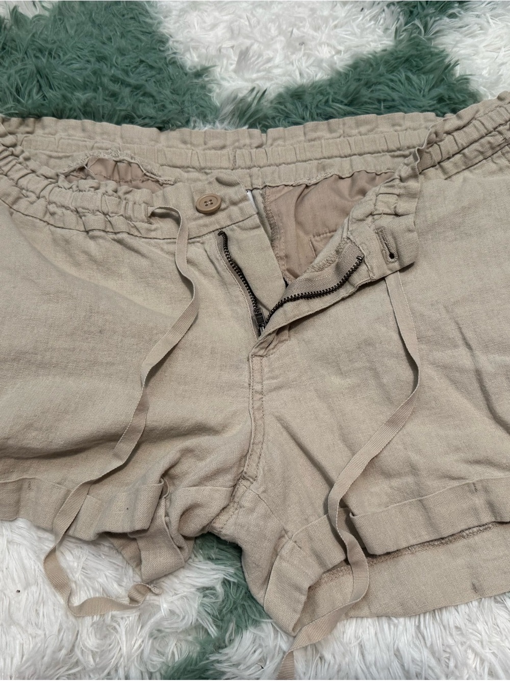 Old Navy Beige Drawstring Cargo Shorts